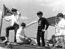 Fotografia: …anche i Beatles a scuola di vela!! - www.geocities.com/SunsetStrip/